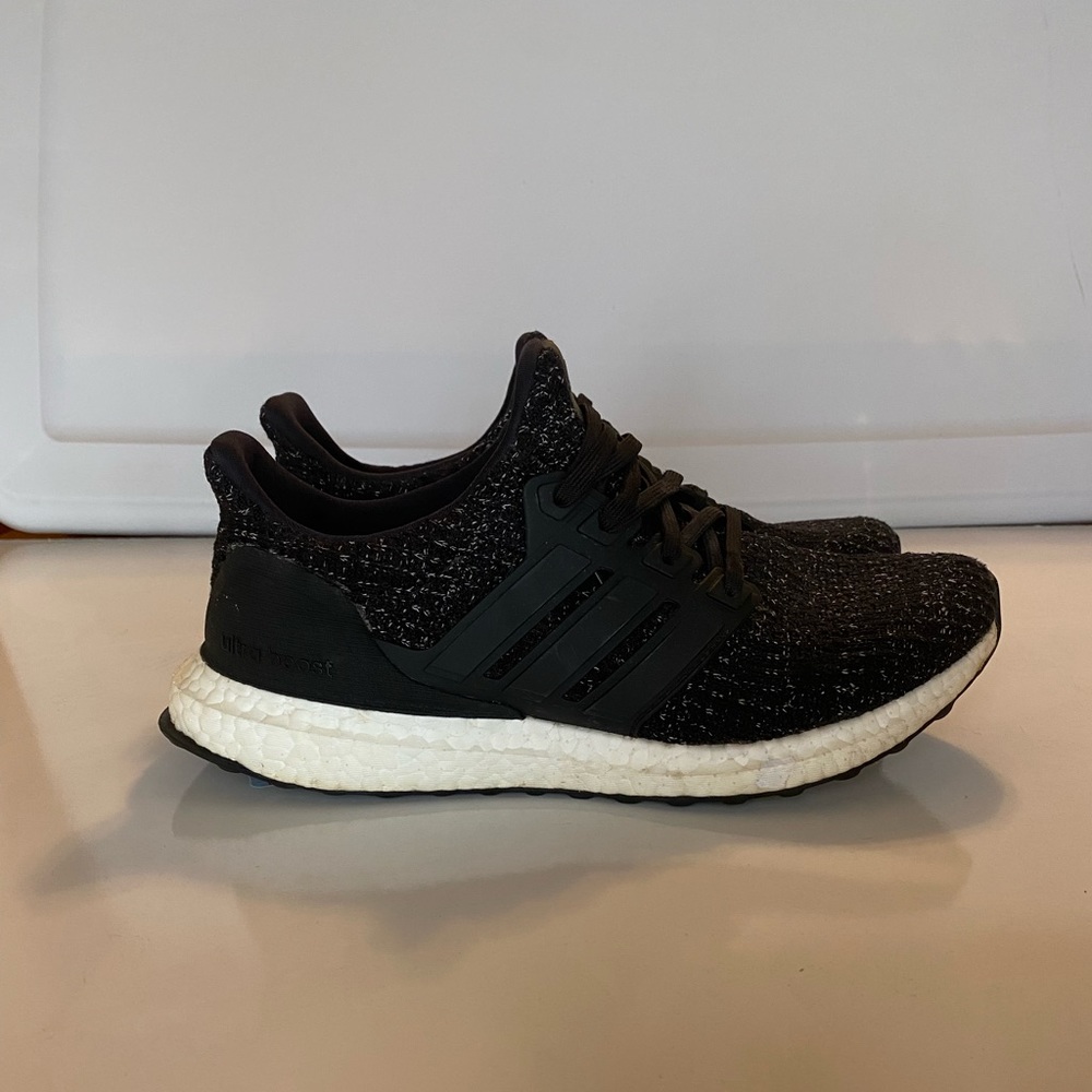 🔴Adidas Ultraboost 4.0 Black White Speckle Women Size 8